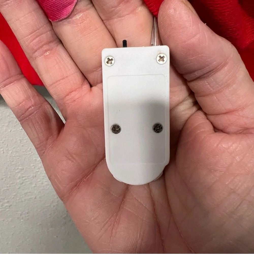 DISNEY SANTA MICKEY MOUSE CHRISTMAS SWEATSHIRT LIGHT UP UGLY SWEATER Size XL - Picture 8 of 10